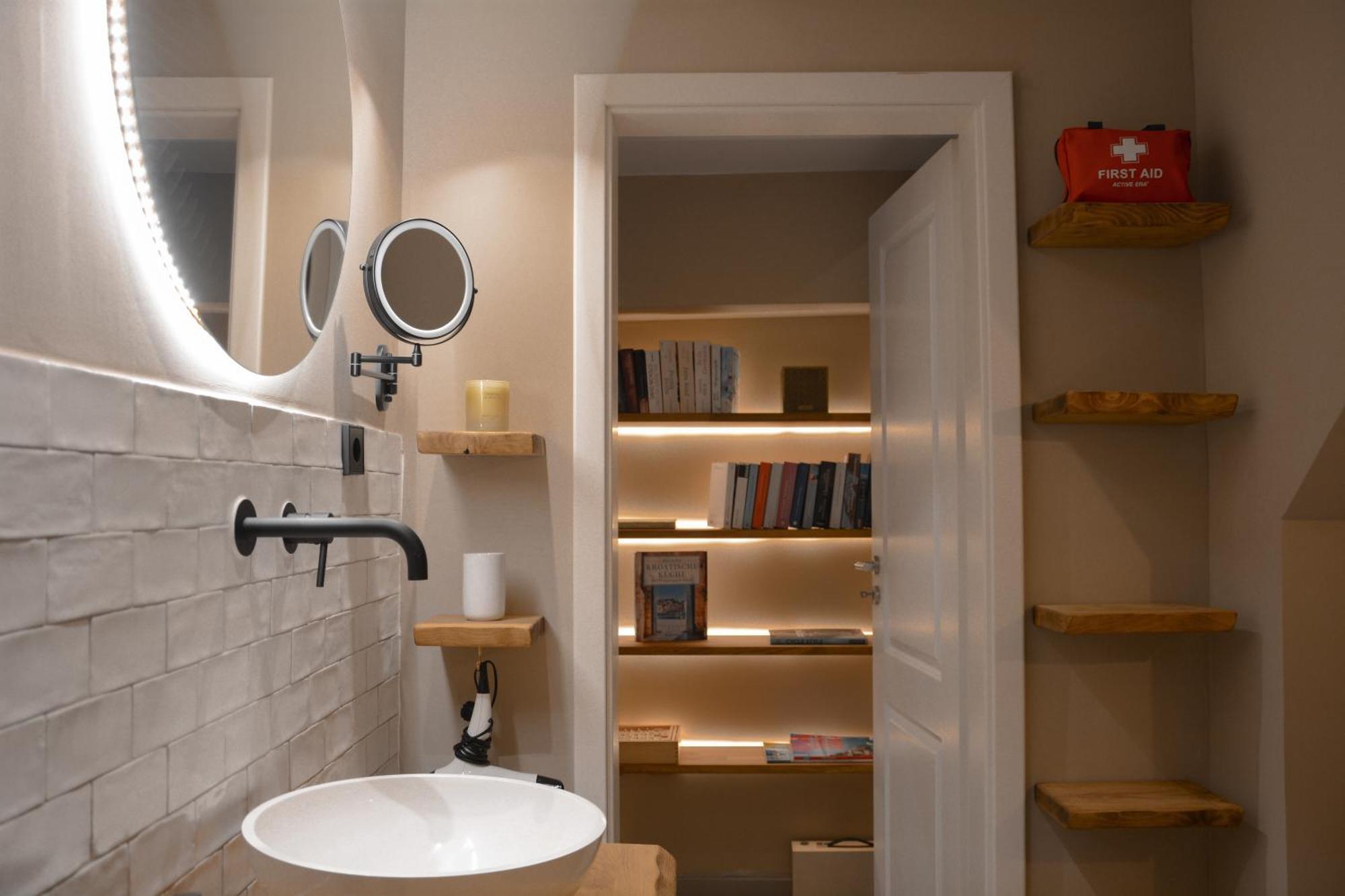 Cosy Getaway Villa Gostinjac Bagian luar foto